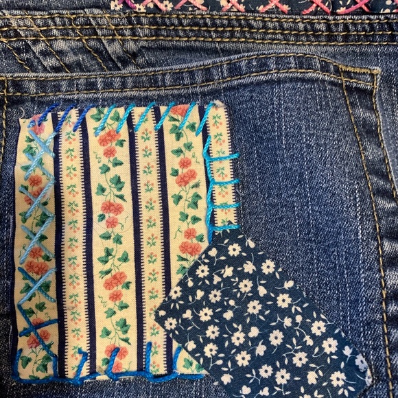 Cute hand stitched jeans! - Picture 6 of 6